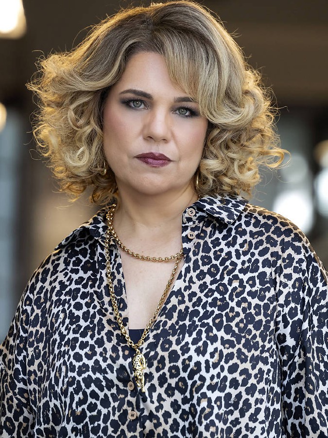 Isabel Teixeira surge caracterizada como vilã de 'Quem Ama Cuida'