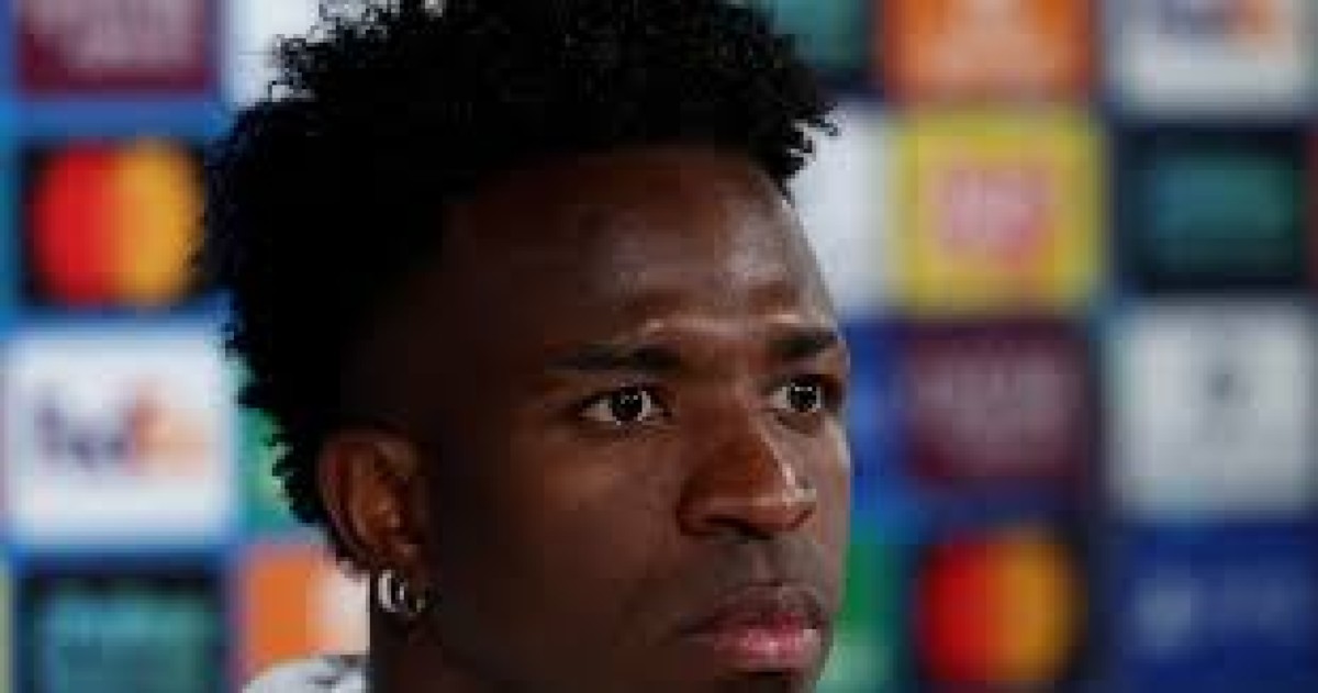 Matthäus cita polêmicas de Vini Jr. e critica atacante: 'Provoca sem parar e depois chora'