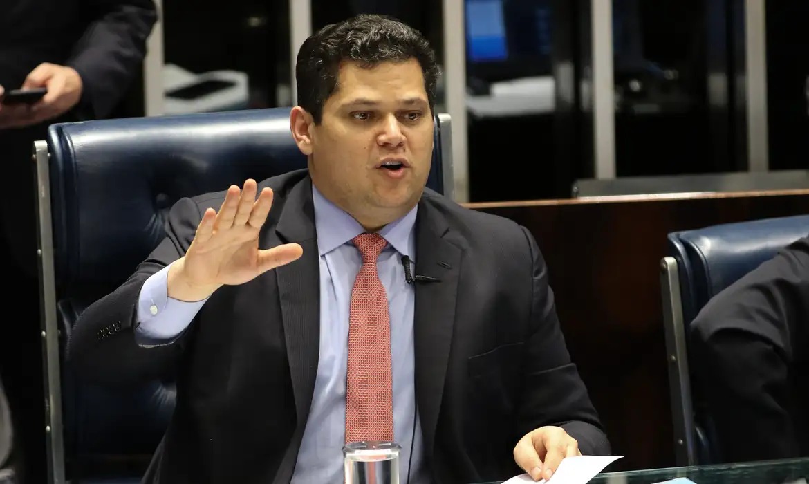 Alcolumbre enterra CPI do Crime Organizado; relator fala em desserviço