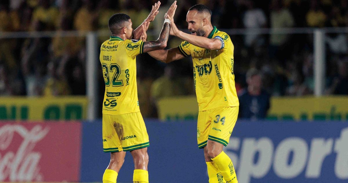 Mirassol vence Lanús e conquista 1ª vitória na história da Libertadores