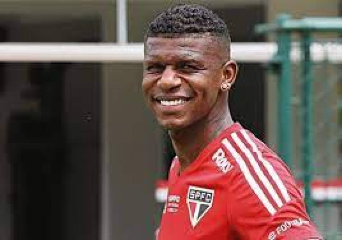 Arboleda encaminha saída do São Paulo com mais polêmicas do que títulos; relembre os casos