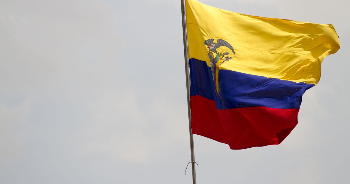 Equador aumenta tarifas sobre produtos colombianos de 50% para 100%