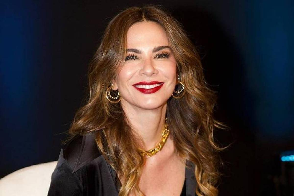 Luciana Gimenez aceita proposta e encaminha acordo com a Band para novo programa