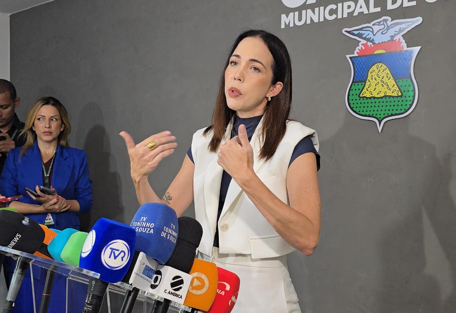 Insatisfeita com o partido, Maysa Leão reconsidera candidatura estadual