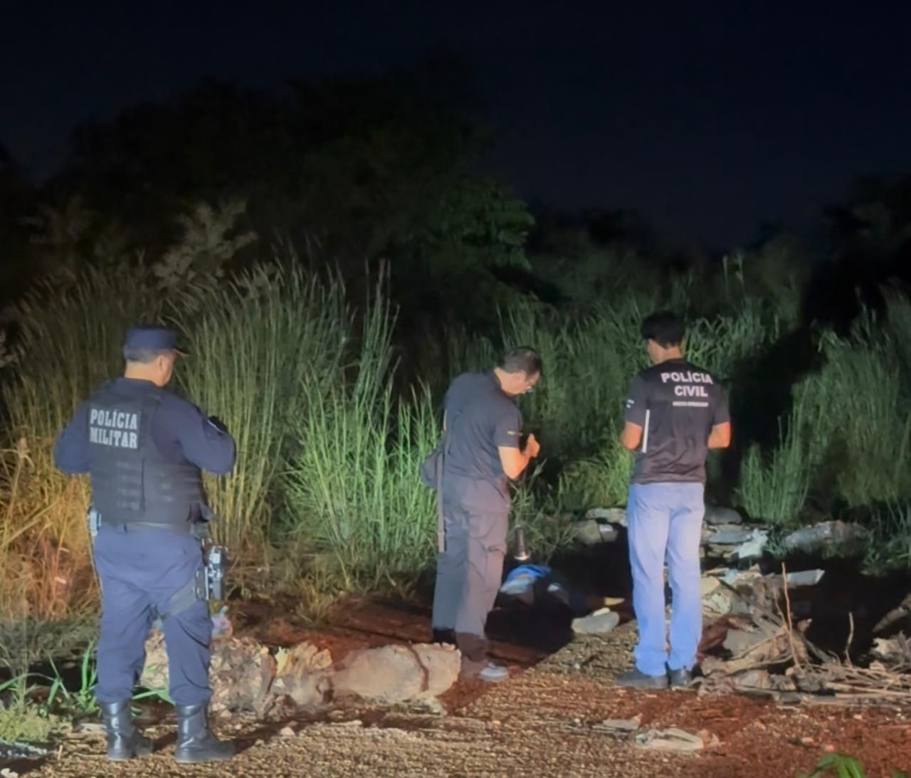 Homem é encontrado morto com várias perfurações no corpo em Rondonópolis