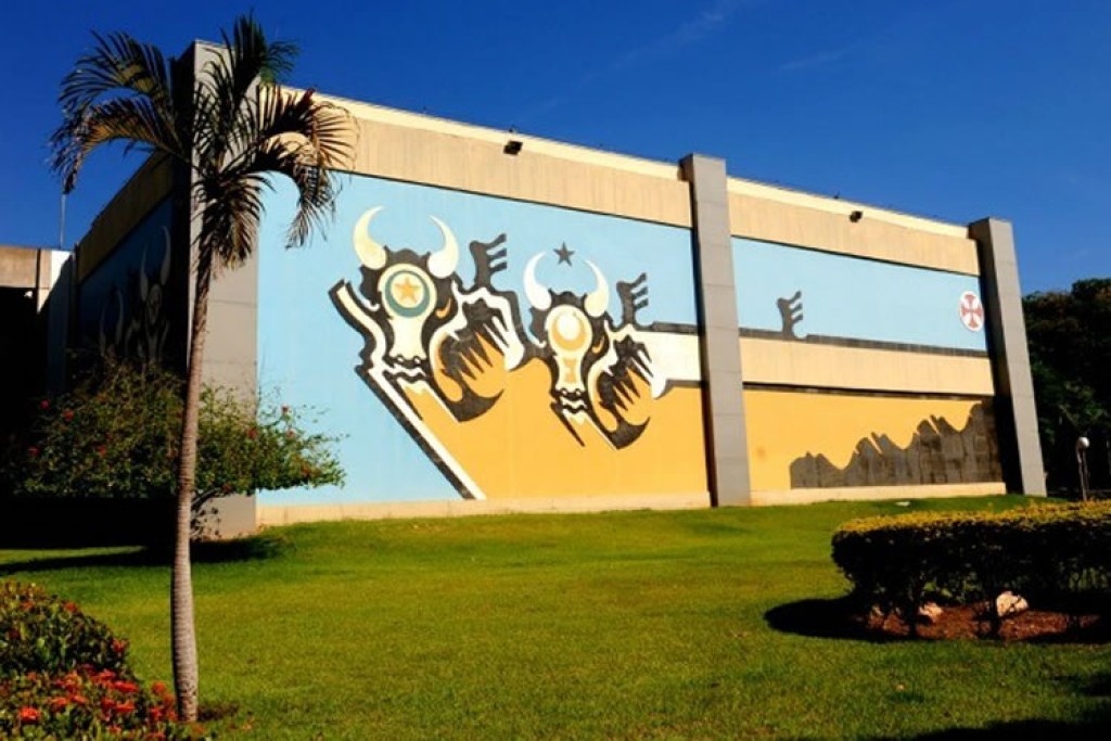 Sema orienta visitantes sobre horário de abertura do Parque Mãe Bonifácia