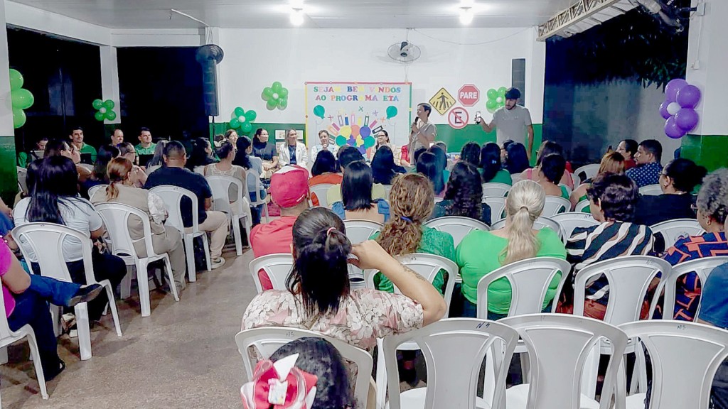 Programa de Tempo Ampliado atende mais de 2,5 mil alunos em 42 escolas