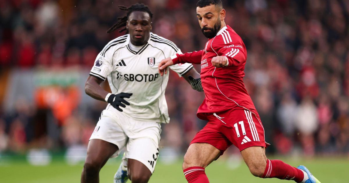 Liverpool vence Fulham em casa e se mantém no G5 da Premier League