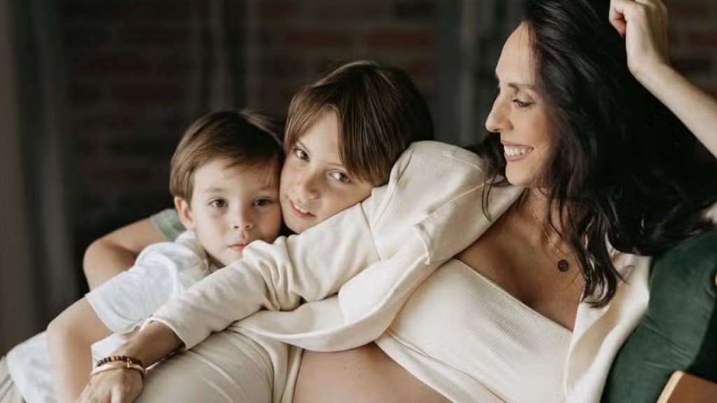 Manuela Duarte e Gustavo Reiz anunciam terceira gravidez: ‘Que alegria!!! Obrigada’