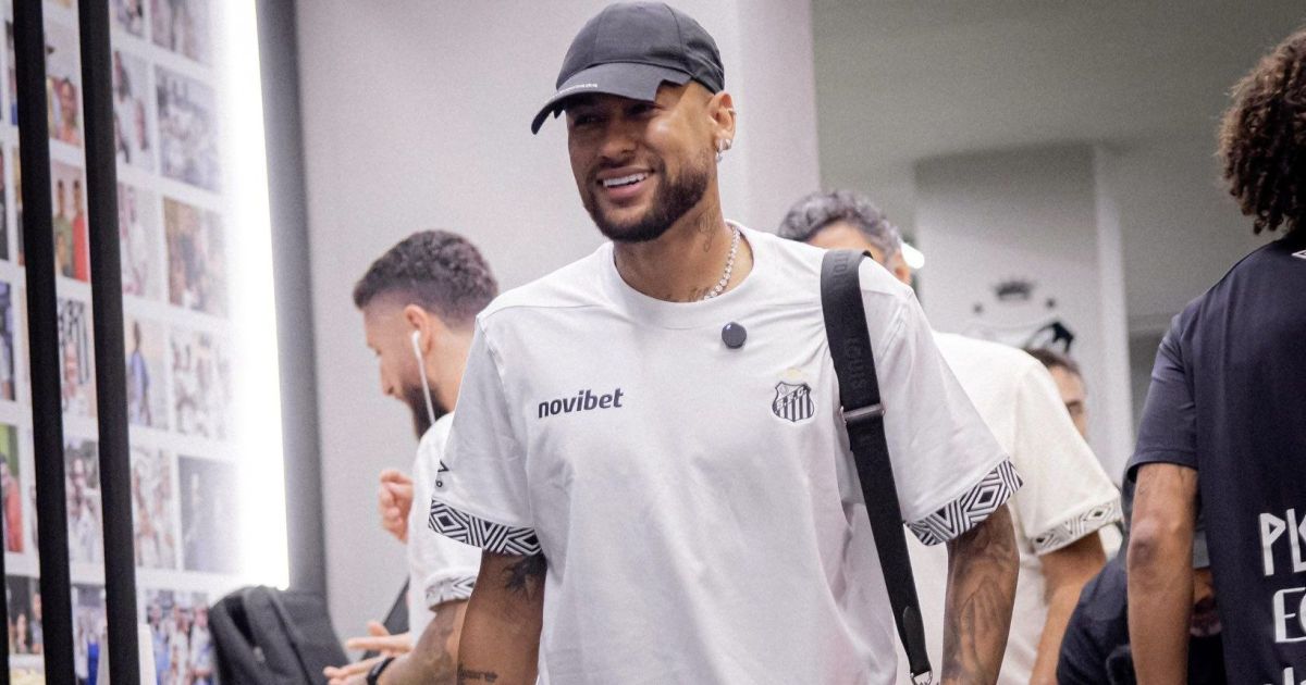 Santos x Atlético-MG: escalações e onde assistir ao jogo do Brasileirão