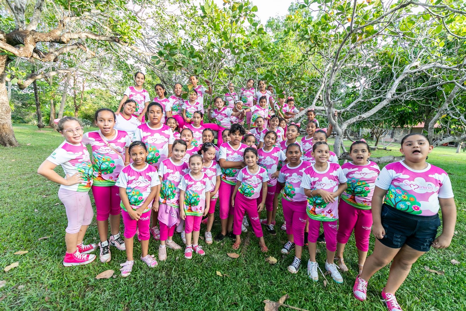 Meninas do Siminina tem contato com a natureza em visita ao Rancho da Nonna