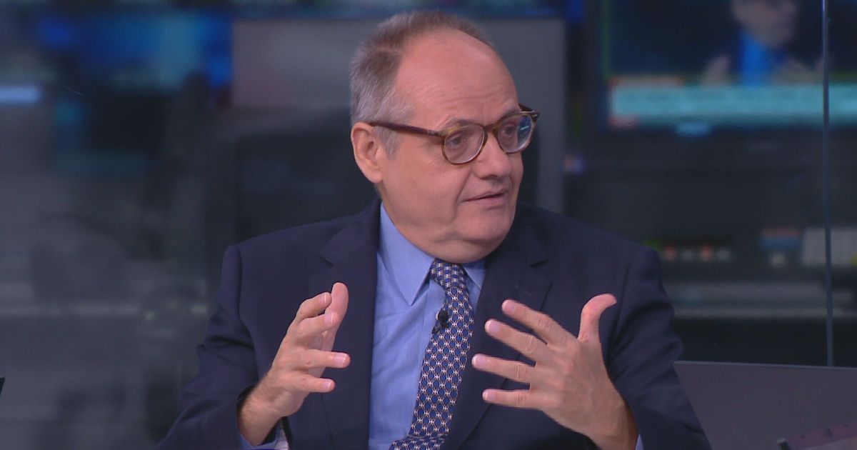 Não há evidência de que jornada no Brasil seja longa demais, diz Pessôa