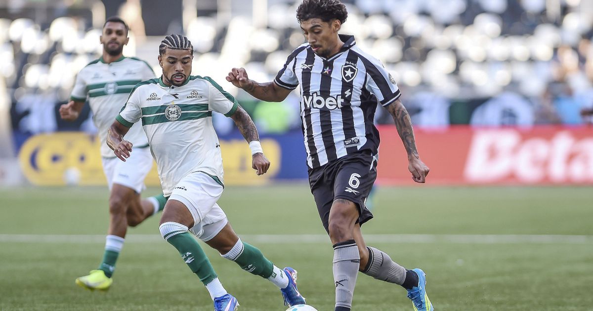 Botafogo e Coritiba empatam em jogo movimentado do Brasileirão