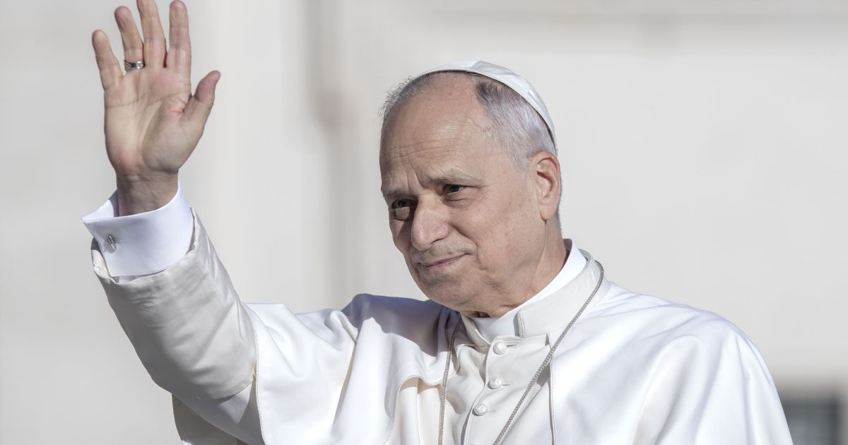 Após críticas de Trump, papa diz que vai continuar protestos contra guerra