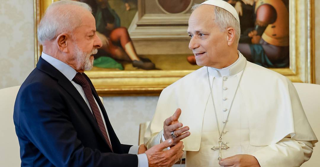 Lula presta solidariedade ao Papa, após críticas de Trump e critica uso de imagem de Jesus