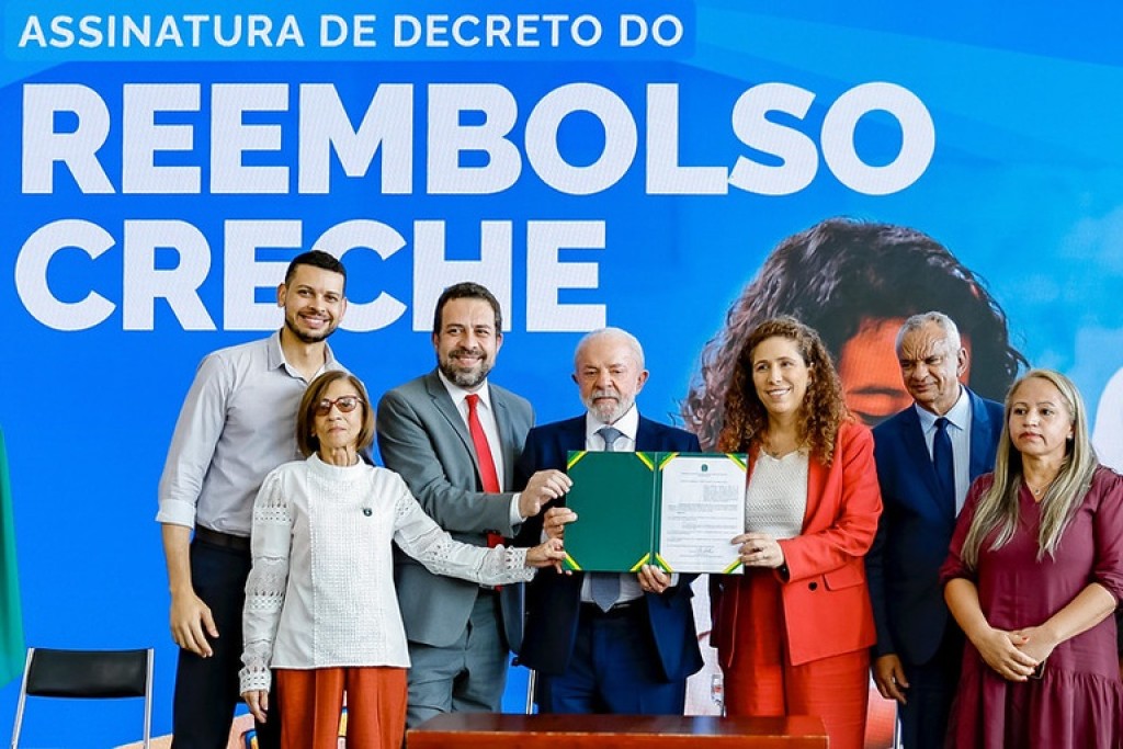 Governo do Brasil amplia direitos de trabalhadores terceirizados