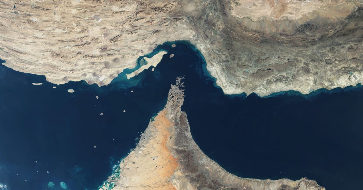 EUA interceptam dois petroleiros que tentavam deixar o Irã, diz autoridade