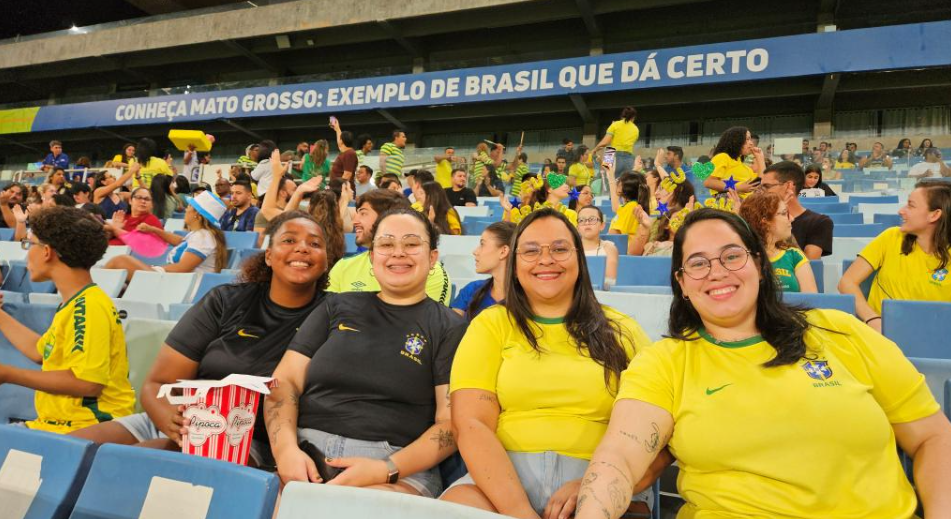 Arena Pantanal recebe Seleção Feminina e anima torcedores em Cuiabá