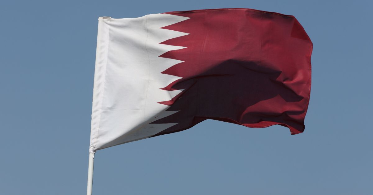 Líder do Catar pede redução das tensões em conversa com Trump