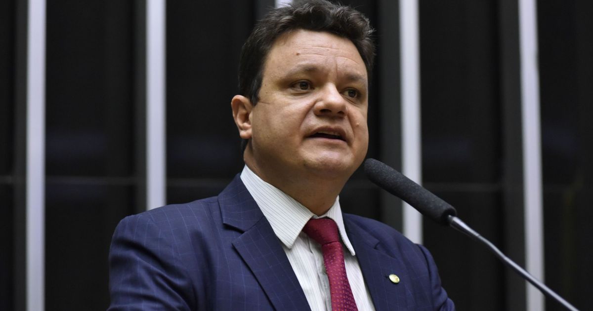 Senado confirma decisão da Câmara e aprova Odair Cunha para o TCU