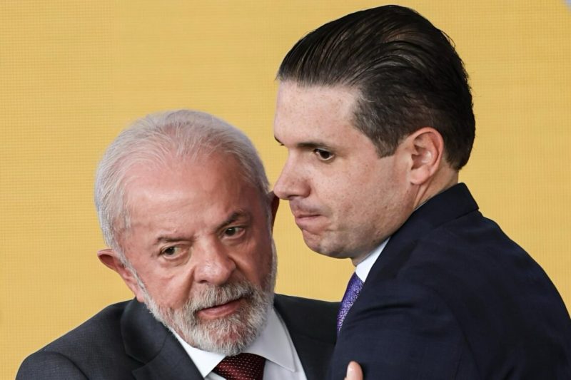 Governo enterra temporariamente PL dos Apps até depois das eleições para blindar Lula e PT da alta rejeição