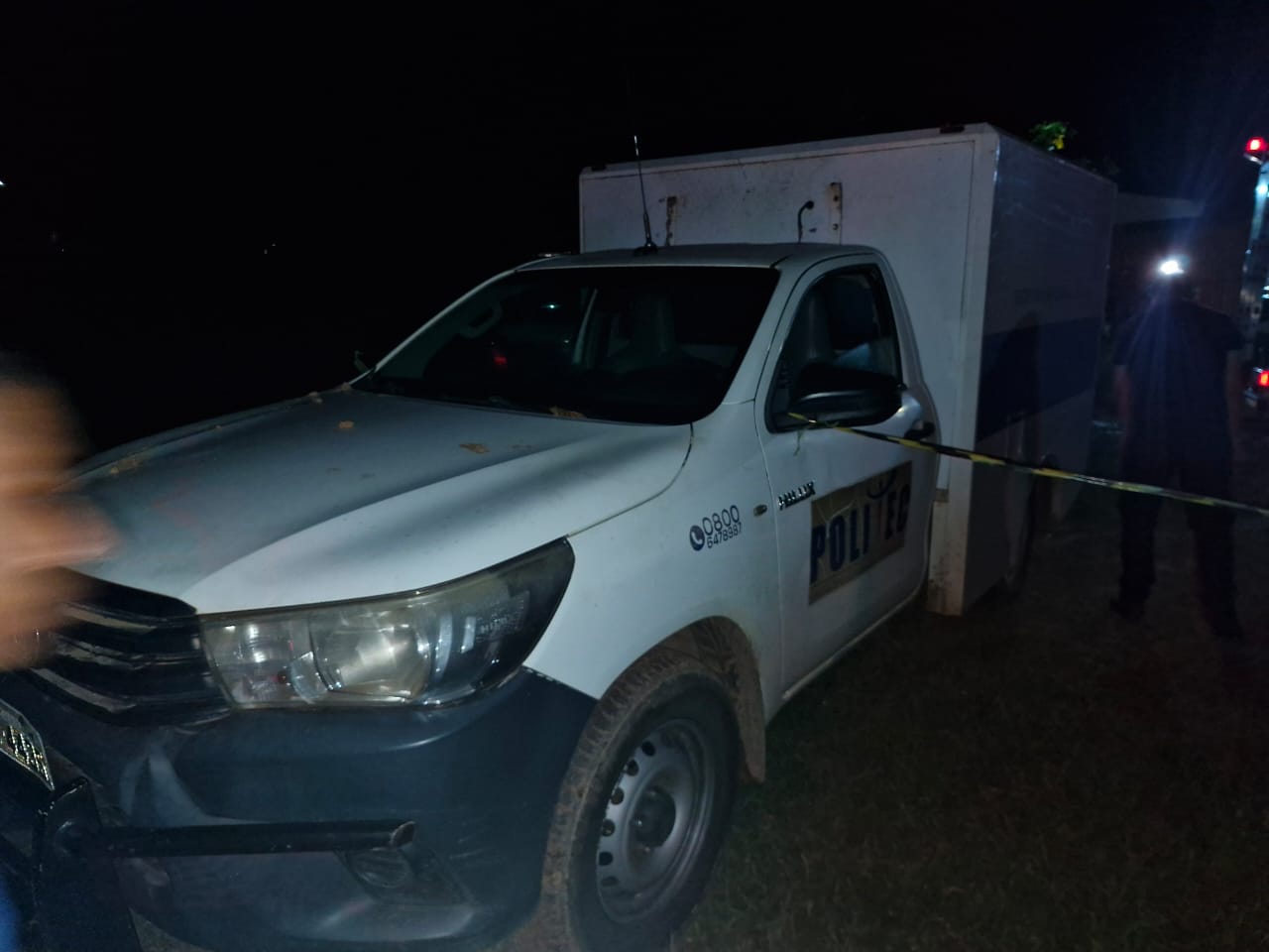 Homem é executado a tiros em distribuidora e suspeitos são presos