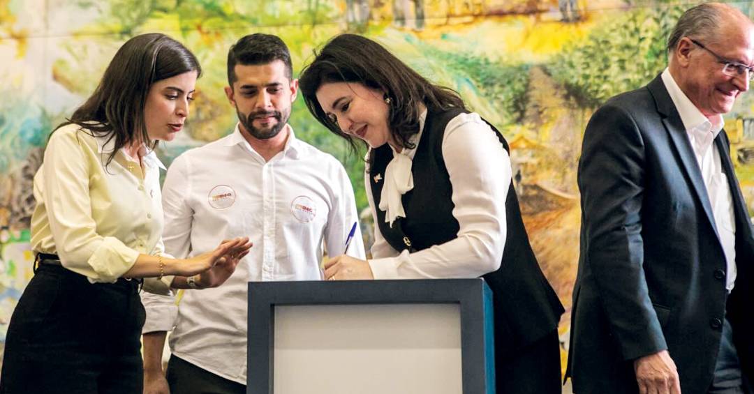 O conturbado futuro eleitoral de Simone Tebet no PSB