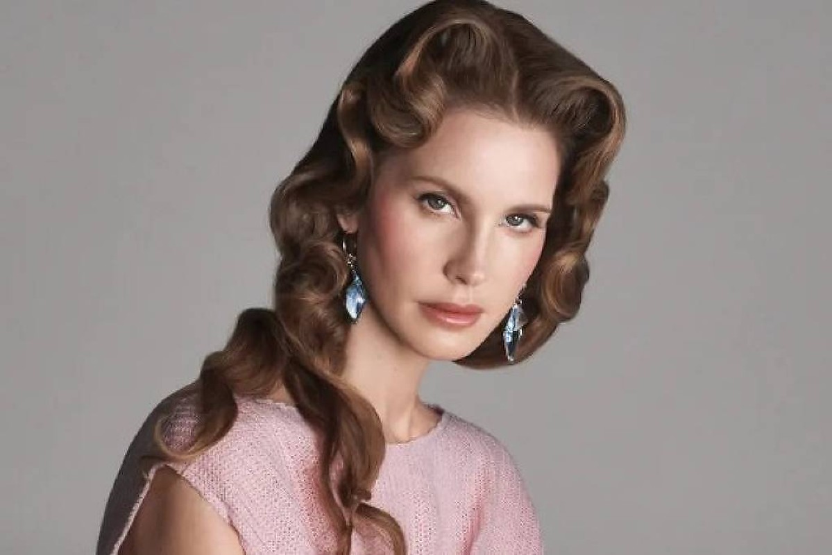 Lana Del Rey divulga música de game de James Bond, '007 First Light