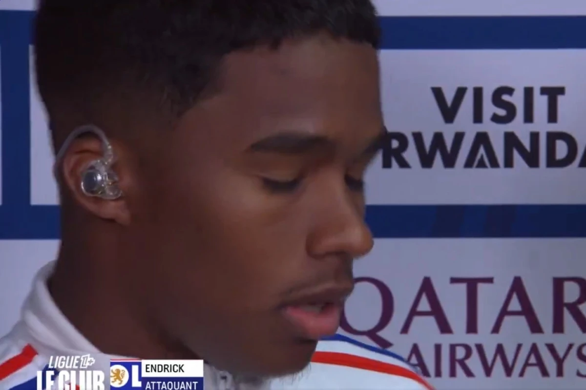 Endrick dá entrevista em francês fluente após 4 meses no país. Veja vídeo