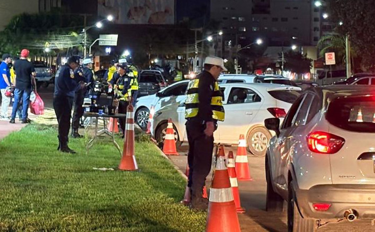 Polícia prende 60 motoristas por embriaguez ao volante em MT