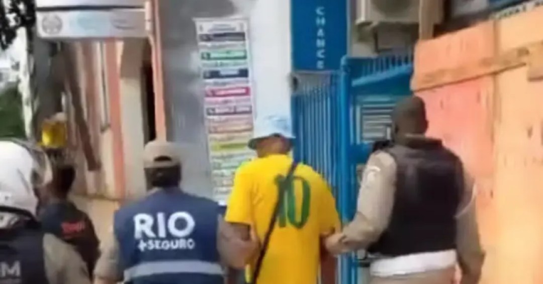 Idoso argentino é preso por injúria racial em Copacabana