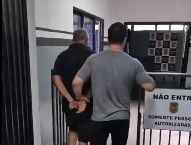 Homem ameaça matar ex, agride com violência e termina preso dentro de empresa em Rondonópolis; vídeo