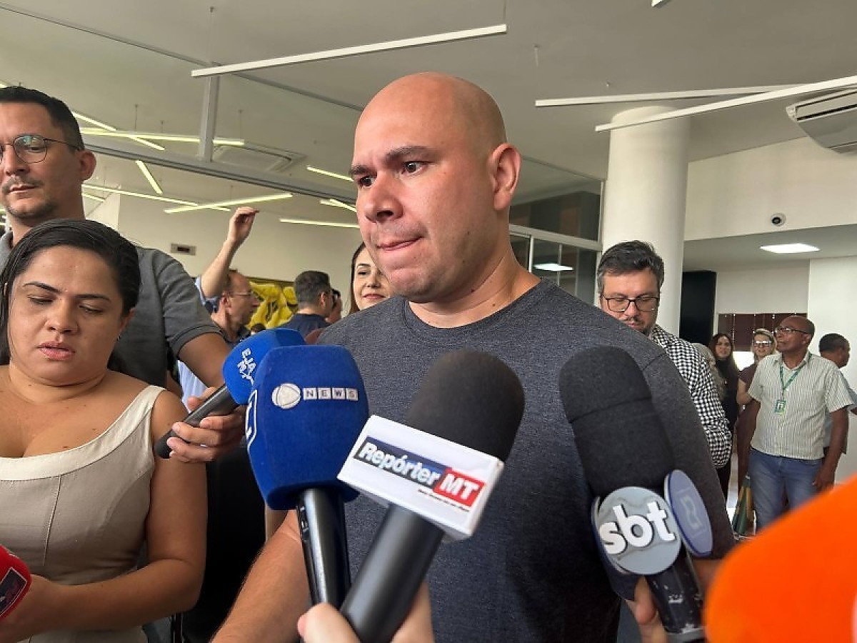 "Arma custa menos que iPhone", diz Abilio ao defender porte de armas para mulheres em Cuiabá