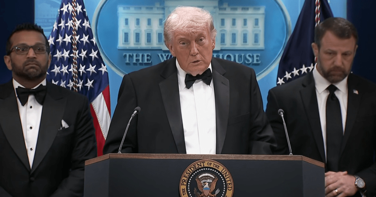 Trump diz que autoridades do Irã “podem nos ligar” se “quiserem conversar”