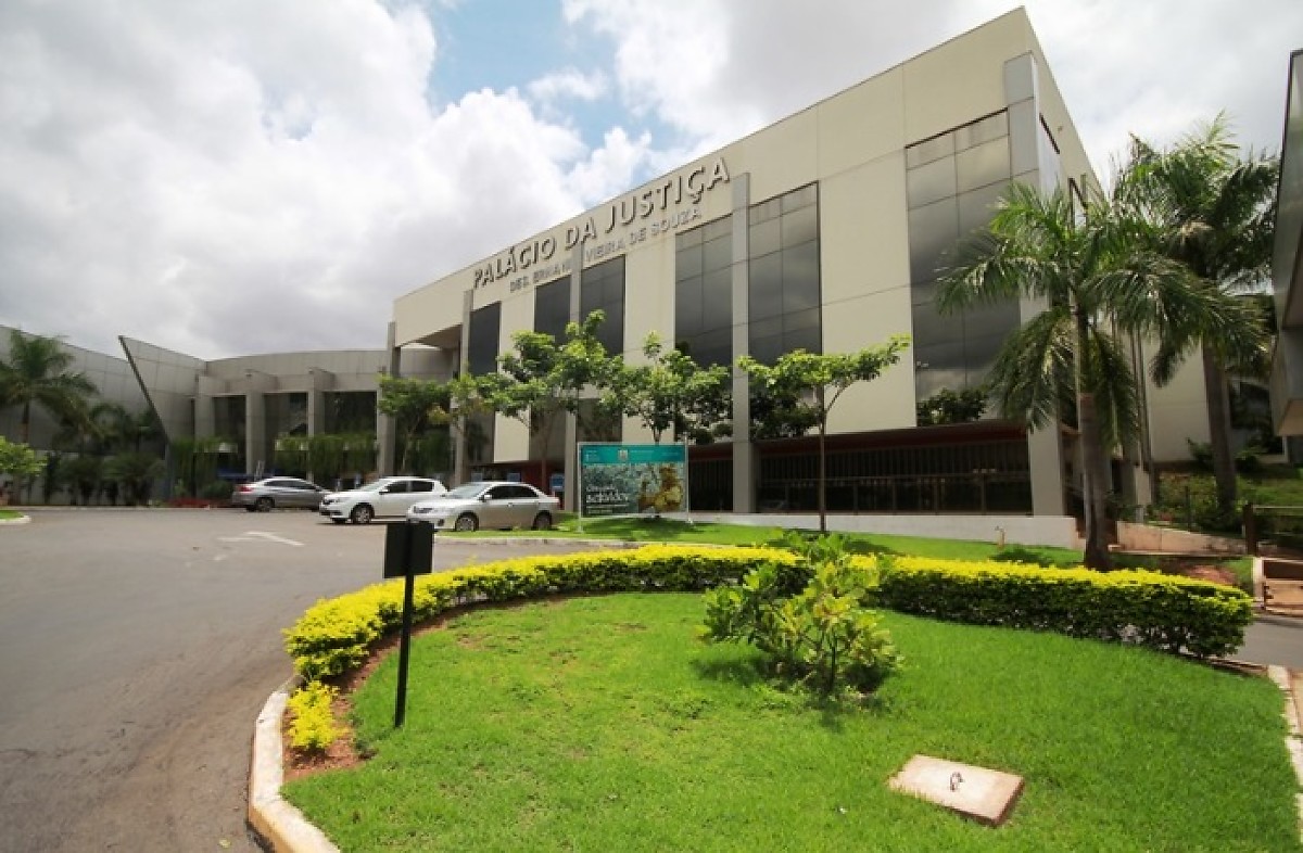 Bradesco e Banco Inter são condenados por fraude em empréstimos e transferências via Pix