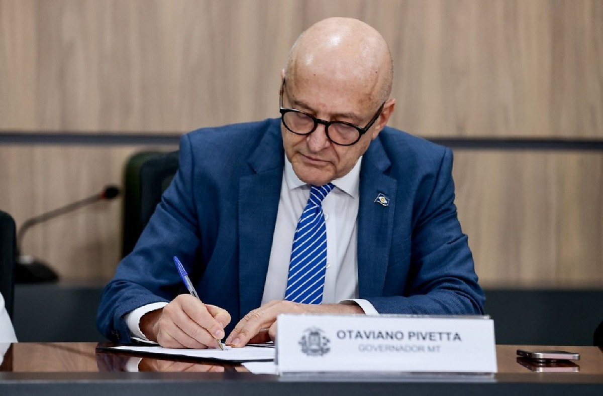 Pivetta sanciona lei que amplia atendimento especial a crianças com deficiência até 6 anos