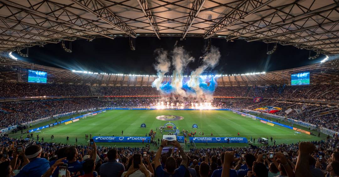 Jogos de hoje, terça, 28 de abril: onde assistir futebol ao vivo e horários